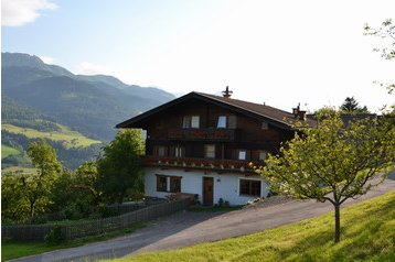 Austria Privát Taxenbach, Esterno